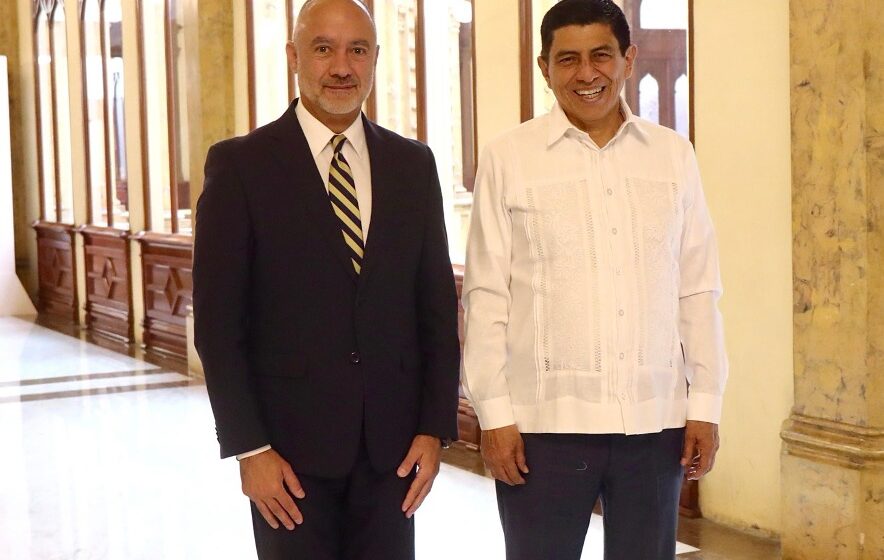 PLAN LÁZARO CÁRDENAS MODERNIZA CARRETERAS DE OAXACA